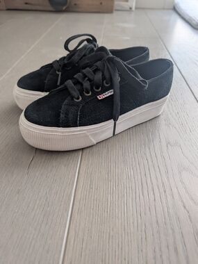 Superga Black Suede Low-Top Sneakers Size 5 EU 35